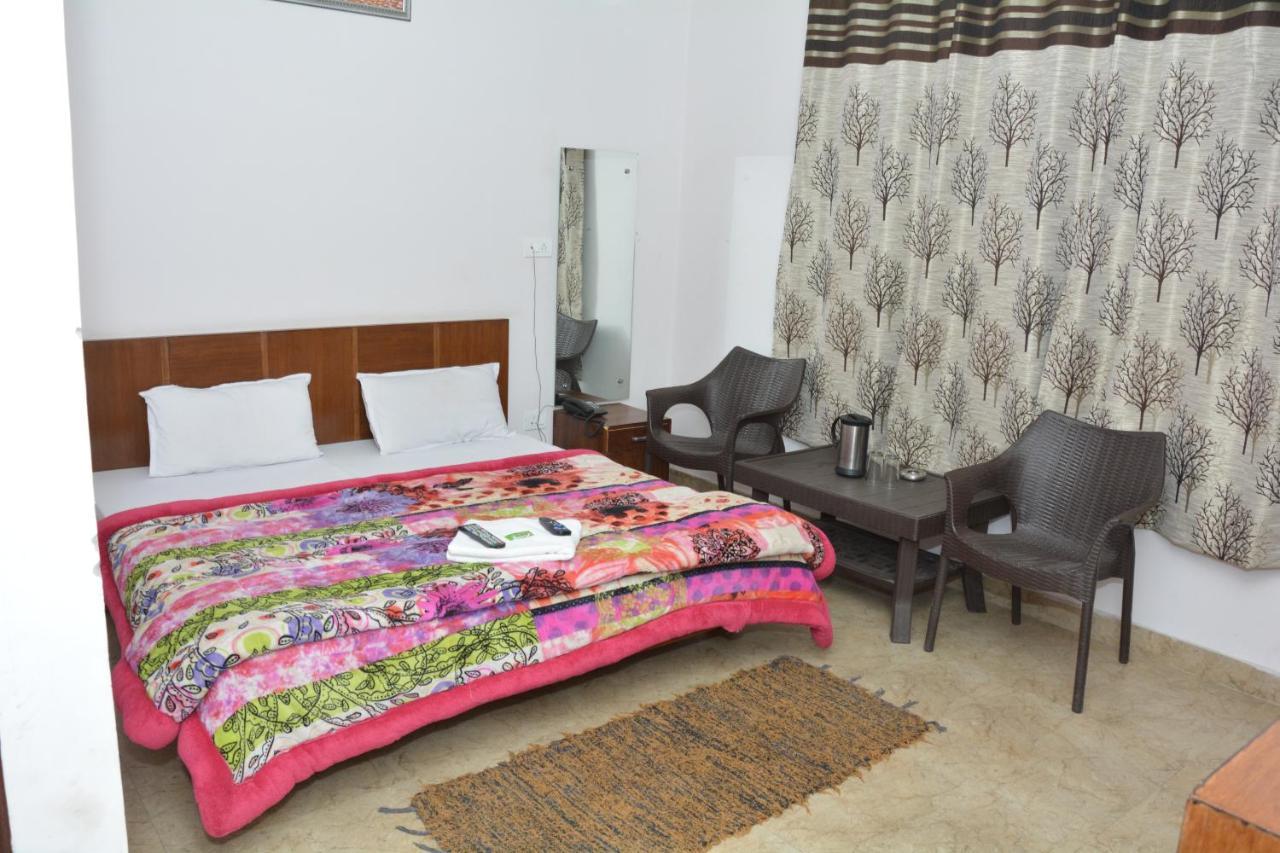 The Rock Heaven Resort Lansdowne Dış mekan fotoğraf