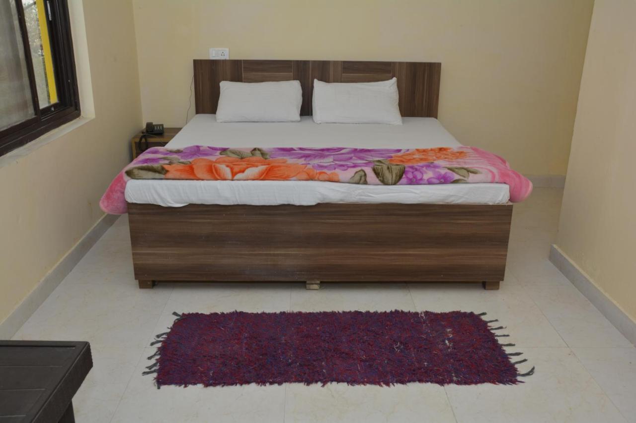 The Rock Heaven Resort Lansdowne Dış mekan fotoğraf