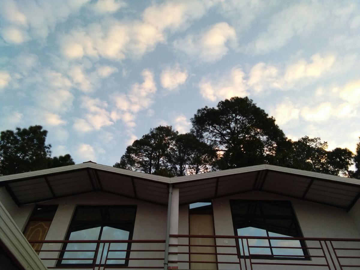 The Rock Heaven Resort Lansdowne Dış mekan fotoğraf